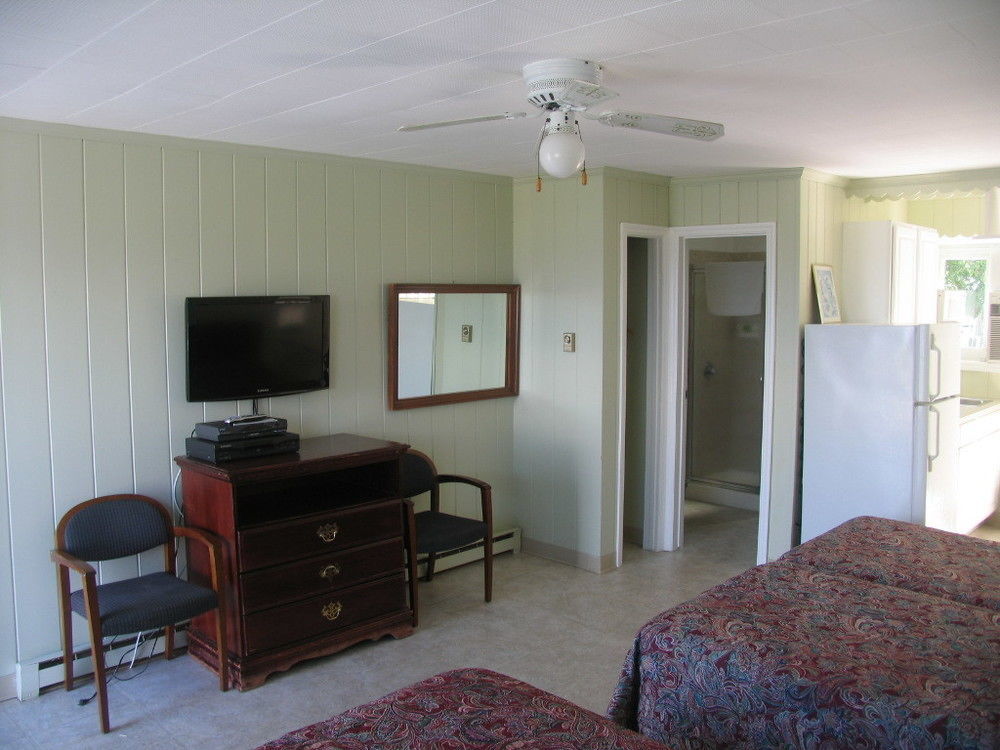 Southold Beach Motel Exteriör bild