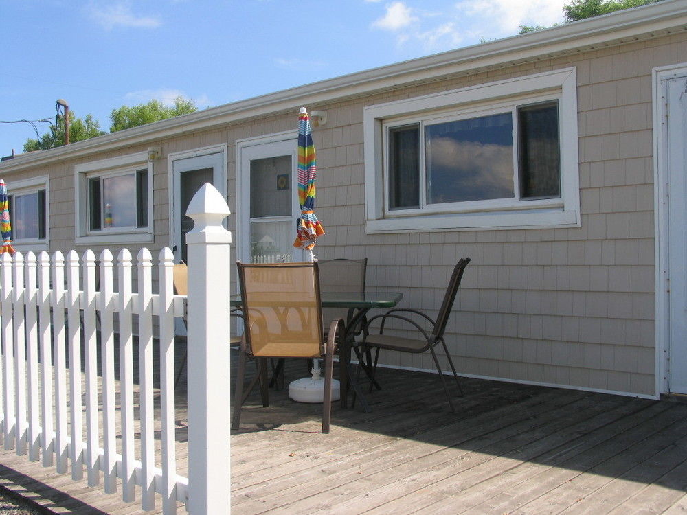 Southold Beach Motel Exteriör bild