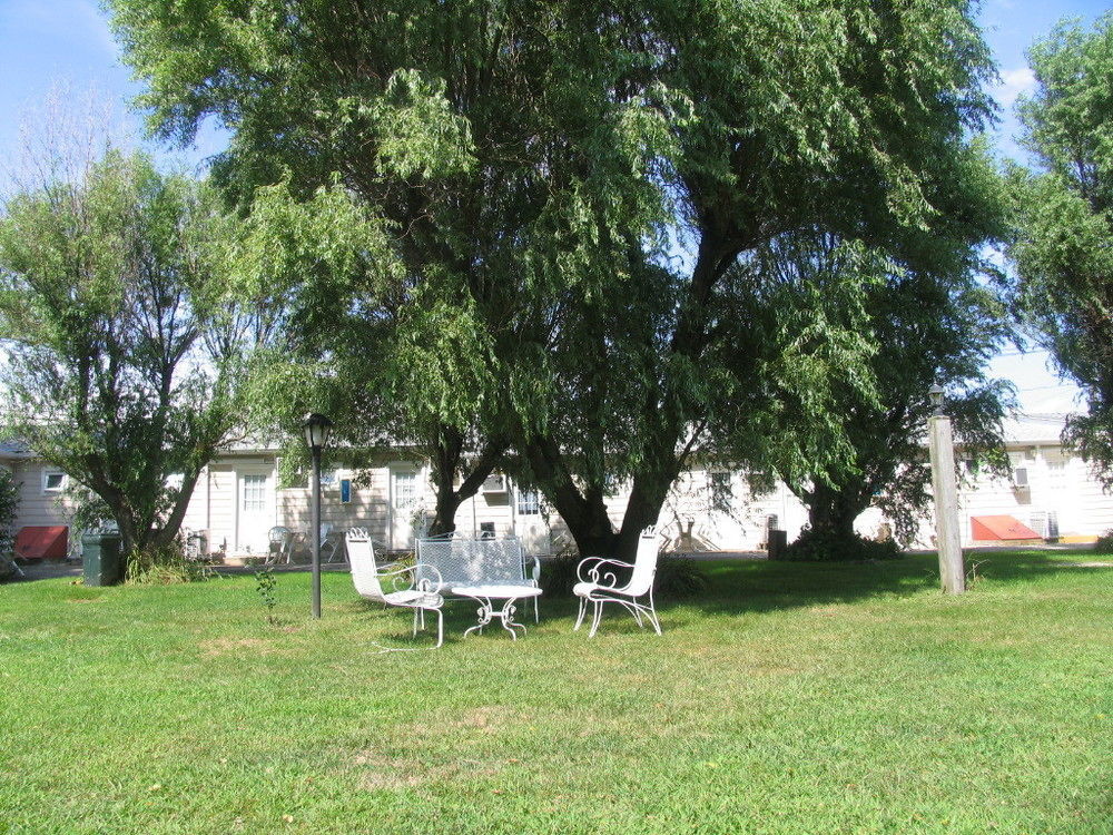 Southold Beach Motel Exteriör bild